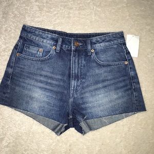 High waisted Denim Shorts.
